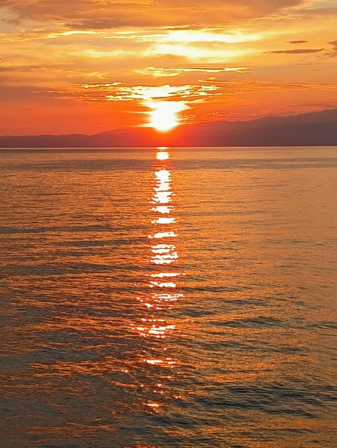 Golden Sunset Beach Apartment Skála Kallirákhis المظهر الخارجي الصورة